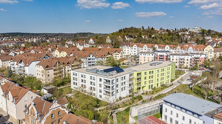 Blick auf das Altenpflegeheim St. Ludwig in Ansbach